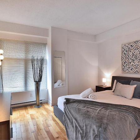 Place-Des-Arts Suites Montréal Buitenkant foto